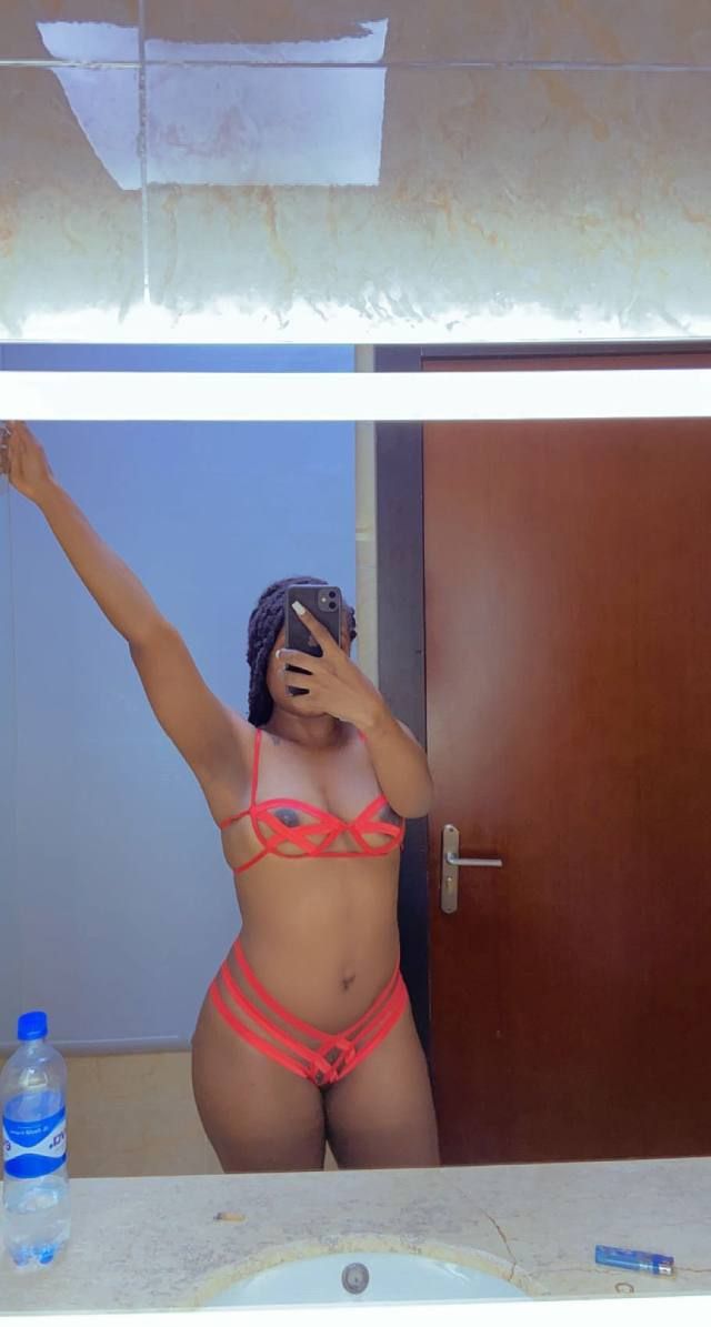 EBONY VERY MUCH 🥵 AVAILABLE 👅 FOR HOOKUP  IM BLACK AND SWEET ❤️😍 Telegram: munalove606 signal: Munarose.25 - Image 2